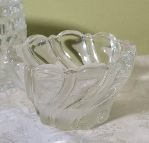 lot 35 image: Mikasa Fine Crystal Collection (3)