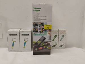 lot 8 image: NEW VEGETABLE CHOPPER, FRUIT PEELER AND FISH SCALE SCRAPER WITH COVER