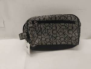 lot 23 image: CALVIN KLEIN TOILETRY KIT BAG