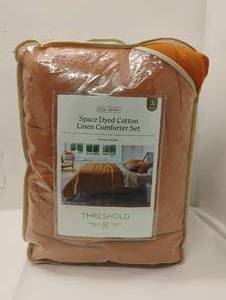 lot 17 image: NEW THRESHOLD SPACE DYED COTTON LINEN QUEEN SIZE COMFORTER SET