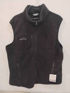 lot 69 image: NEW EDDIE BAUER FULL-ZIP FLEECE VEST SIZE LARGE