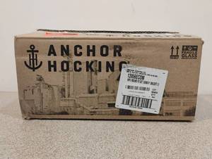 lot 92 image: NEW ANCHOR HOCKING GLASS FOOD STORAGE CONTAINERS