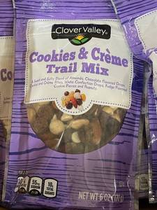 2 back 1.3 - Clover Valley Cookies & Cr�me Trail Mix - 6 Packs