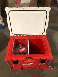 Milwaukee 22 in. Packout 40 qt. XL Cooler Customer Returns See Pictures