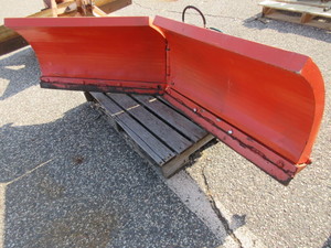 lot 903 image: KANLAN RTV V SNOW PLOW ATTACHMENT