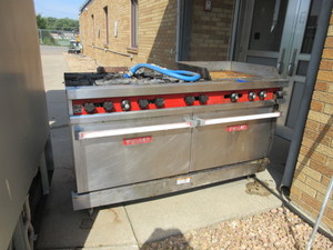 lot 906 image: VULCAN GAS RANGE