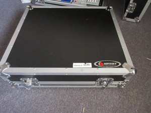 lot 924 image: ODYSSEY ROADIE BOX