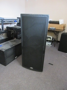 lot 932A image: B52 ACT 1515X SPEAKER