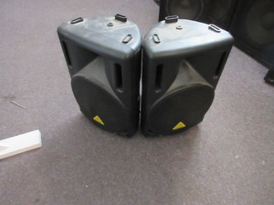 lot 938 image: BEHRINGER SPEAKERS