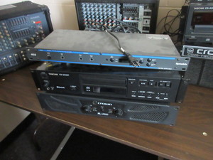 lot 967 image: RACK COMPONENTS