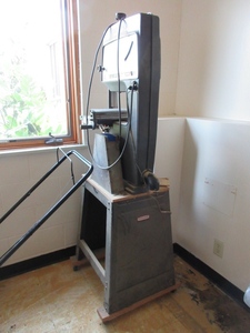 lot 911 image: CRAFTSMAN 12 BAND SAW