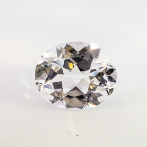 lot 92 image: WHITE SAPPHIRE - 6.14ct. Oval brilliant cut