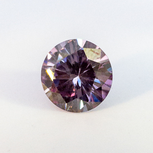 lot 98 image: PURPLE MOISSANITE - 8.5mm Round brilliant cut