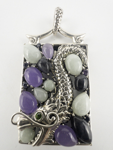 lot 142 image: Aventurine (and Amethyst, Onyx) Dragon Sterling Silver Enhancer.