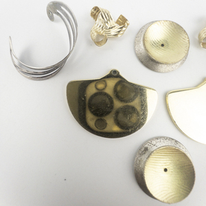 lot 162 image: Group of 4 Base Metal Earring Jackets. Dress Up Your Earrings With These Earring Jackets