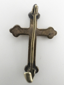 lot 180 image: Vintage (Probable Antique) Budded Cross Yellow Gold Filled Lapel Pin.