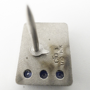lot 184 image: OC Tanner Co. Sperry Univac Service Pin 110 10Kt Lapel Pin. No Clutch.
