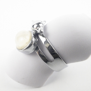 lot 228 image: Dolphin Base Metal Adjustable Ring. Size 6-6.75.