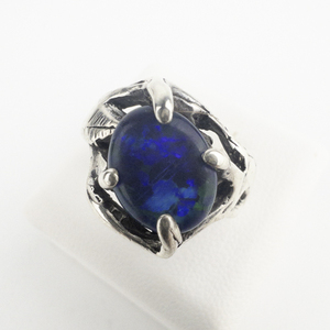 lot 252 image: Organic Round Cut Opal Triplet Sterling Silver Ring. Size 5 - 5.25.