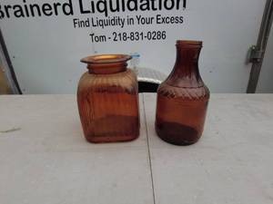 lot 3 image: Vintage Amber Glass Bottle and Jar Lot
