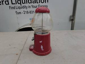 lot 19 image: Jelly Belly Mini Gumball Machine