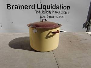 lot 37 image: Large Yellow Enamel Stock Pot with Lid