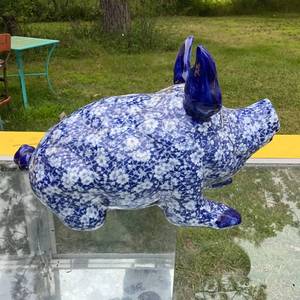 lot 352 image: Blue Floral Ceramic Pig Figurine