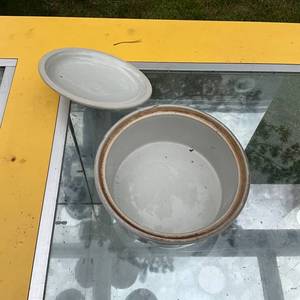 lot 354 image: Vintage Stoneware Crock Pot with Lid