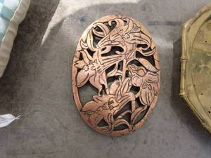 lot 243 image: Assorted Metal Decorative Items