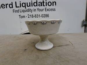 lot 182 image: Vintage Ceramic Pedestal Compote Bowl