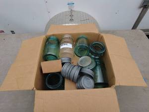 lot 215 image: Lot of Mason Jars with Lids
