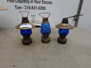 lot 217 image: Set of 3 Vintage Blue Glass Oil Lamps