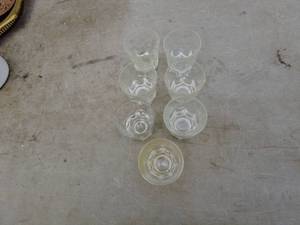 lot 245 image: Lot of 6 Clear Glass Shot Glasses