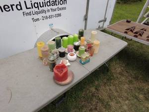 lot 263 image: Assorted Decorative Candles Collection