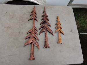 lot 265 image: Set of 3 Hand-Carved Wooden Tree Sculptures