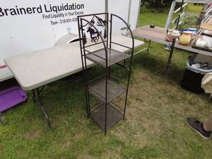 lot 293 image: Metal 3-Tier Plant Stand with Decorative Moose Design