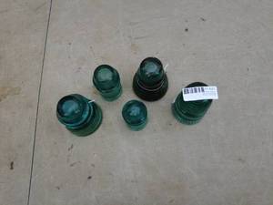 lot 321 image: Vintage Glass Insulators - Lot of 5
