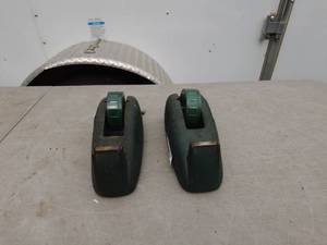 lot 341 image: Lot of 2 Heavy Duty Tape Dispensers