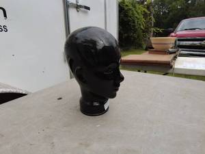 lot 342 image: Black Mannequin Head Display Stand
