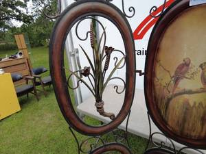 lot 116 image: Vintage Freestanding Decorative Metal Screen with Parrot Artwork