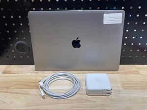 2016 MacBook Pro 13 Laptop