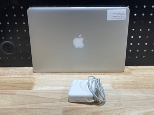 2015 MacBook Pro 13 Laptop