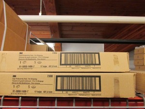 lot 18 image: 3M 17 High Productivity Floor Pads for Stripping