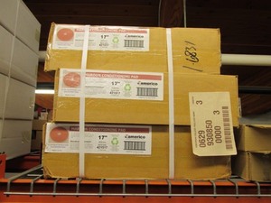 lot 31 image: Americo 17 Maroon Conditioning Floor Maintenance Pads