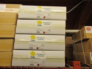 lot 32 image: Cole Papers 17 Red Buffer Cleaning Floor Pads