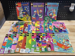 lot 16 image: Comic Books