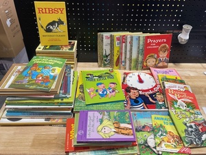 lot 31 image: Childrens Books