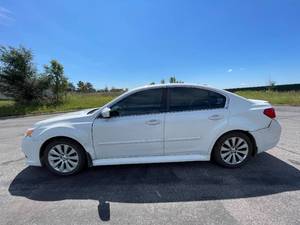 2012 Subaru Legacy 3.6R Limited - AWD