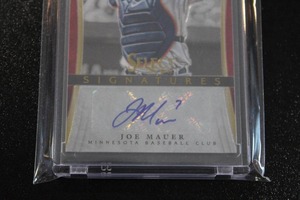 lot 19 image: 2013 Select Signatures Joe Mauer Autograph #JM