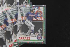 lot 39 image: 2019 Topps Holiday Luis Arraez #HW191 Rookie Card Lot  8 Rookie Cards